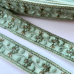 【50cm】インド刺繍リボン　くすみグリーン　チュール　GN466 1枚目の画像