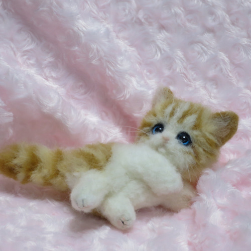 羊毛フェルト 猫 籠入り仲良し子猫ちゃん ねこ ネコ 羊毛