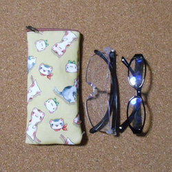 和柄のかえるさんの布製メガネケース 5枚目の画像