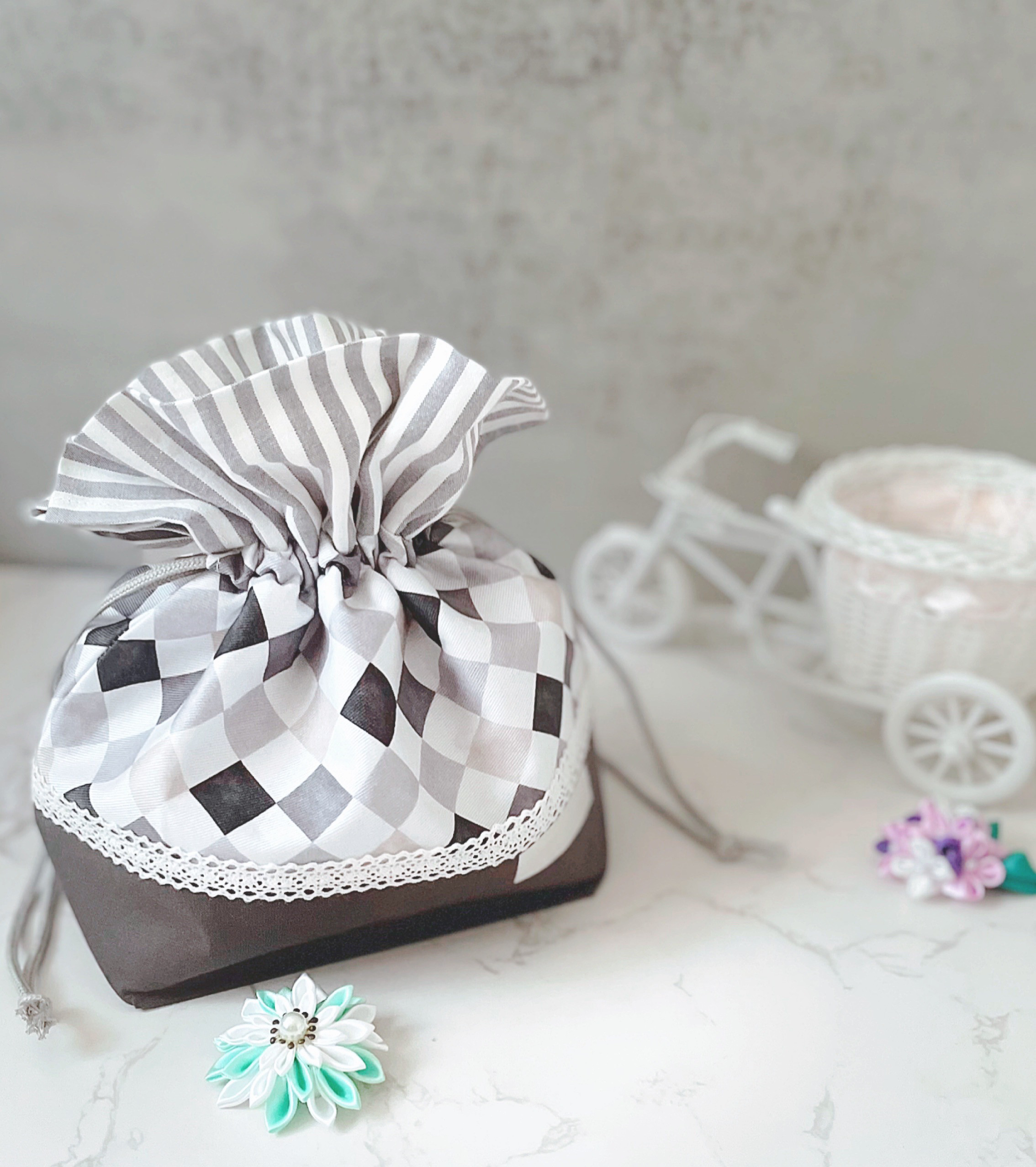 EMIRIYA⭐️グレードット柄⭐️お弁当袋⭐️コップ入れ⭐️巾着 EMIRIYA⭐️グレードット柄⭐️お弁当袋⭐️コップ入れ⭐️巾着