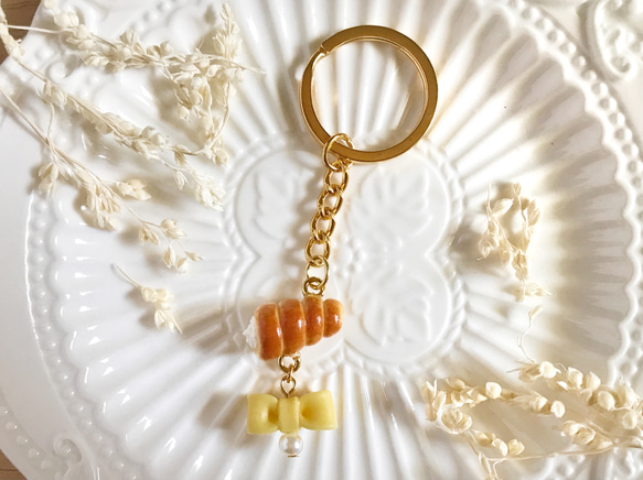螺旋麵包×蝴蝶結(黃)鑰匙圈 第1張的照片