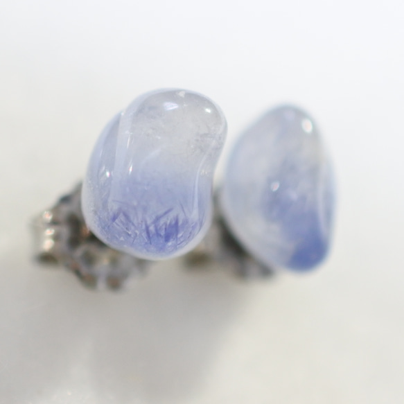 (1 件) Dumortier Light In Quartz Stud Earrings (Natural Tumble / 第3張的照片