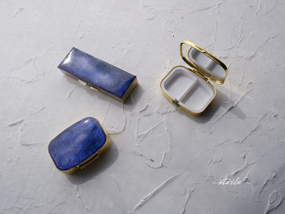 流動アートを封じ込めたピルケース・アクセサリーケース　#夜空の鉱石 1枚目の画像