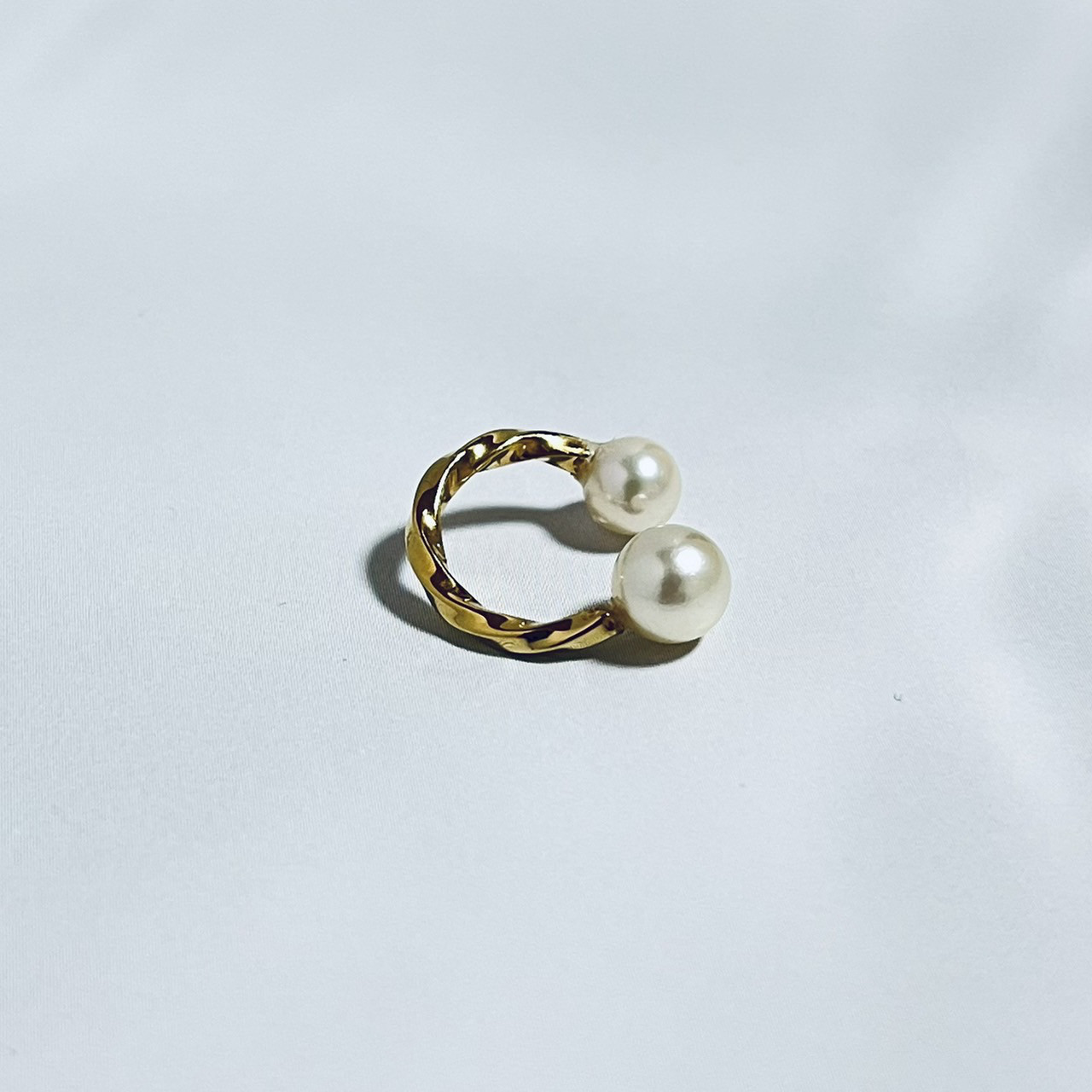 イヤーカフ(ゴールド)　〜あこやホワイト〜 5,444円