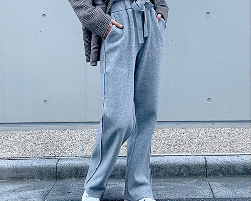 ランタナ グレー ストレートパンツ ウール混紡