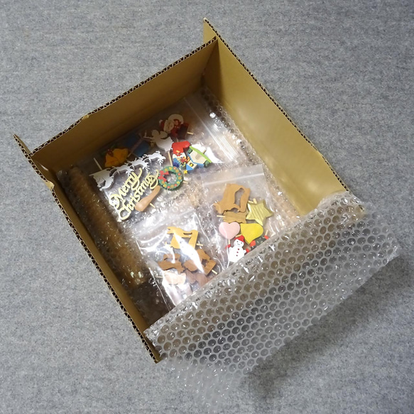 手作りのかわいいクリスマスツリー　木製　卓上クリスマスツリー 