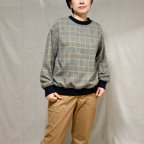 ゆったりプルオーバー グレー×イエローライン グレンチェック柄