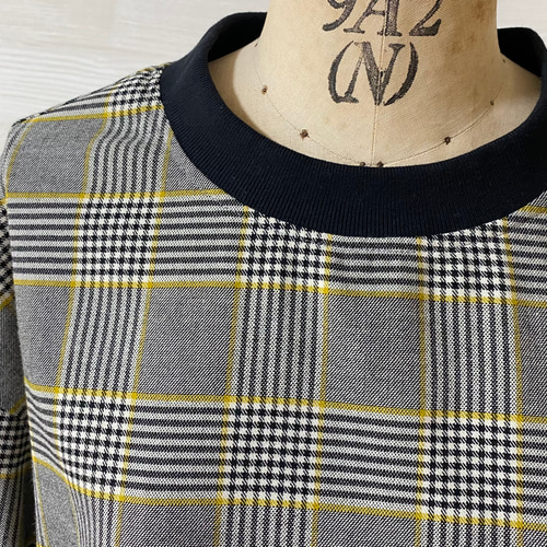 ゆったりプルオーバー グレー×イエローライン グレンチェック柄