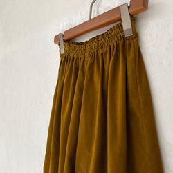 遠州産やわらかコーデュロイのルーミー(ワイド)パンツ 3サイズ選べるorフルオーダー オークル nunono-11 8枚目の画像