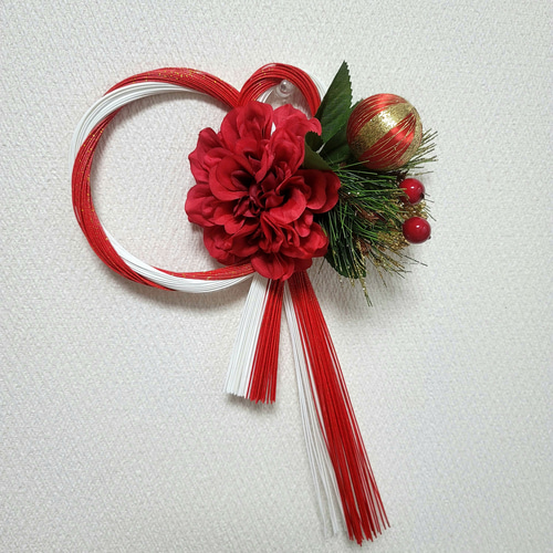 SALE♡紅白ダリアのしめ縄リース♡お正月飾り♡2025年 SALE♡紅白ダリアのしめ縄リース♡お正月飾り♡2025年