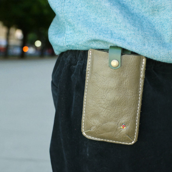 男性向けスマホポーチ ｜ ホックでベルトに装着 【3サイズ×革6色