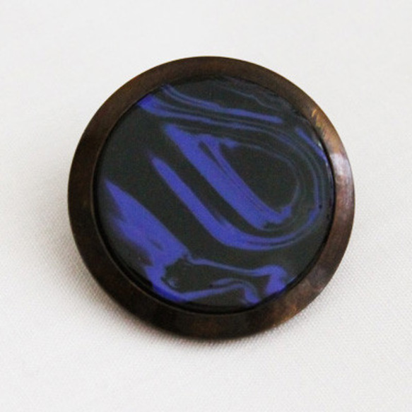 フランス製アンティーク青いマーブル模様の石入りボタン（No.3122） 1枚目の画像