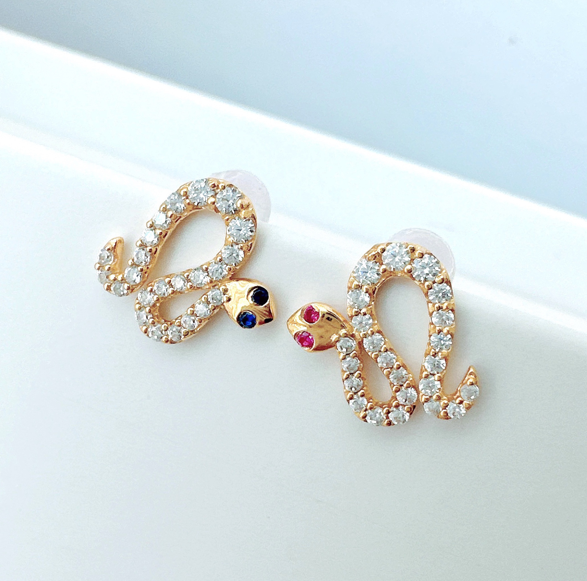 とても可愛いデザイン(ヘビ)スネークSV925ピアスE2426