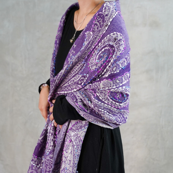 同じものがない！フェルト刺繍 リバーシブル 大判ストール 各色1点限り