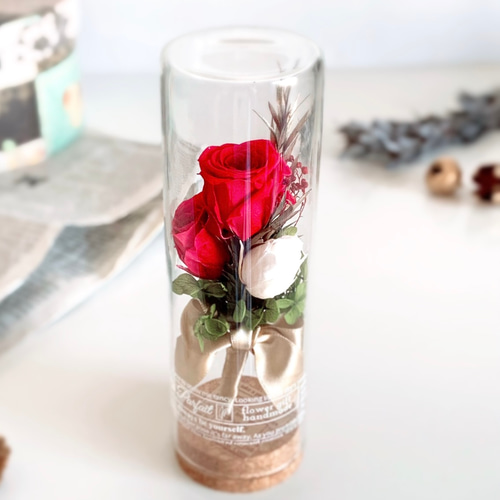 バラ装飾のガラスボトル Amazon｜プリザーブドフラワー 赤いバラ 美女と野獣 ガラスドーム入り