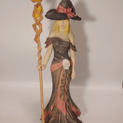 木彫刻 アート 『 魔女 』  芸術 アート 女性  松 手彫り 彫刻 　ウィッチ 12枚目の画像