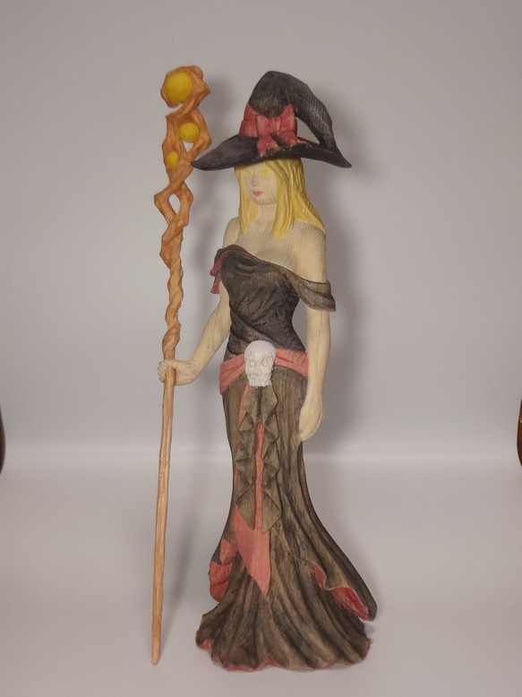 木彫刻 アート 『 魔女 』  芸術 アート 女性  松 手彫り 彫刻 　ウィッチ 14枚目の画像