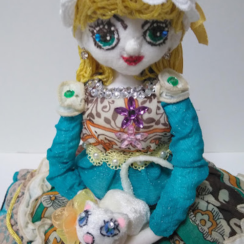 アートドール 純白ドレスの猫ドール 手作りドール ぬいぐるみ
