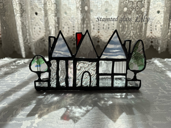 ステンドグラス 「とんがり屋根のご近所さん」⭐︎新色　ハウス　お家 1枚目の画像
