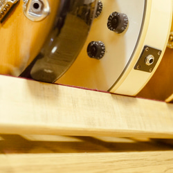 【24時間以内に発送】手作り木工　木製ギタースタンド （古材） ３本掛け 6枚目の画像