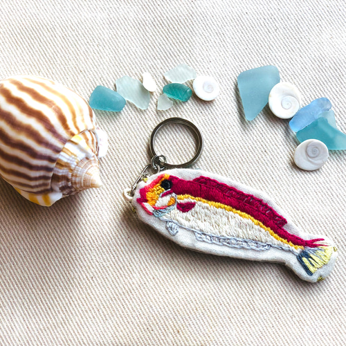 アマダイの刺繍キーホルダー オーダー品 魚の刺繍 魚のキーホルダー