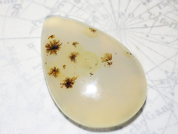 デンドリックアゲート（ペアシェイプ） 4,698円