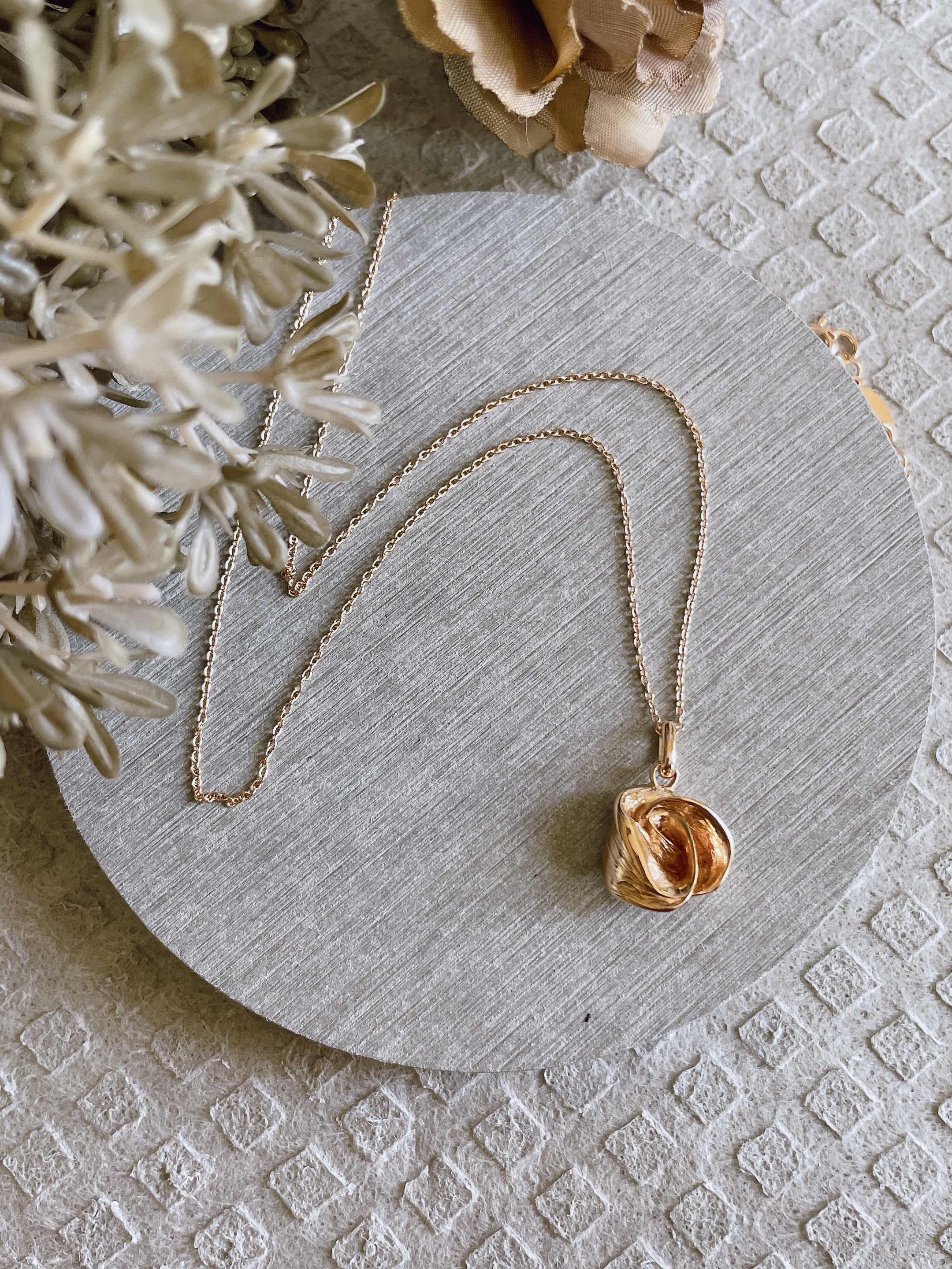 ribero/Camellia pendant   pink gold  1点物