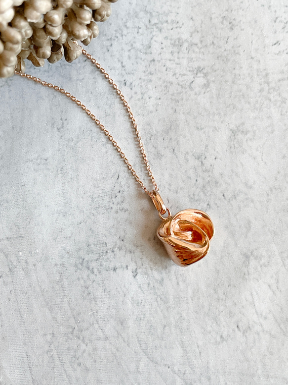 ribero/Camellia pendant   pink gold  1点物 7枚目の画像