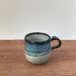コーヒーカップ　(ブルー ホワイト)   【手仕事　和　陶器　民藝　コップ】 2枚目の画像