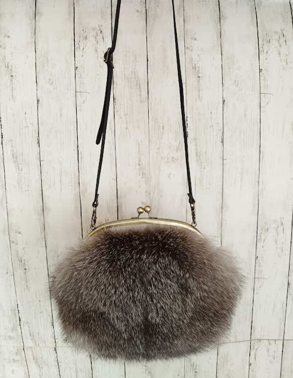 ¶ new antique fur¶ 完全1点ものブルーフロストフォックス/サファイアミンクファーがま口バッグ 3枚目の画像