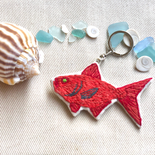 キンメダイの刺繍キーホルダー 魚の刺繍 魚のキーホルダー