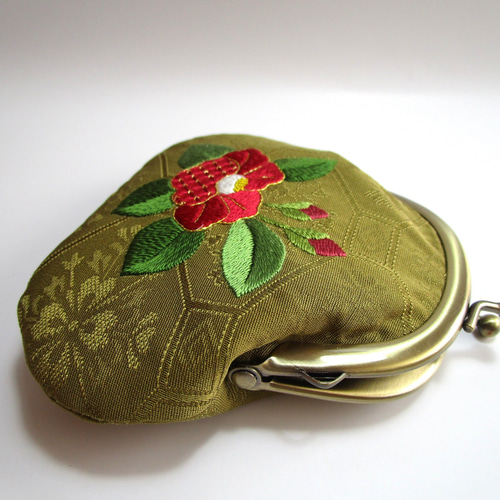 ハンドメイド手刺繍 がま口 ミニポーチ 小銭入れ レッド 財布 日本刺繍』＊赤椿＊がま口小銭入れ・キーケース◇鶯色＊レッド◇ 小銭