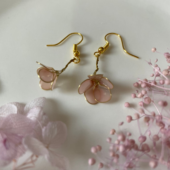 ワイヤーフラワーピアス ピアス（フック・チェーン） Saki 通販