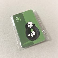 パンダのパスケース「タイヤに乗る双子パンダ」【RinRon】 8枚目の画像