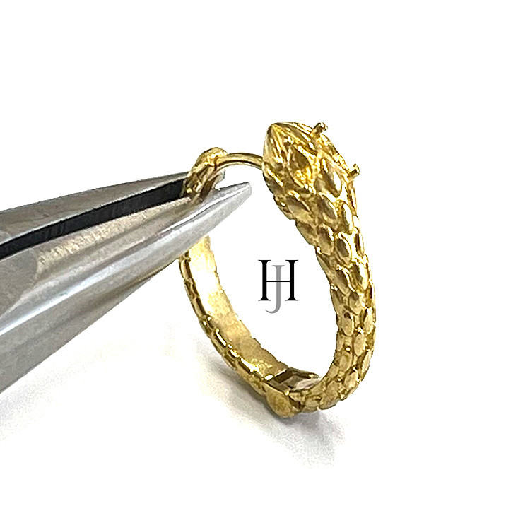 【50個】約18mm龍モチーフの円形ワンタッチピアス【je141】