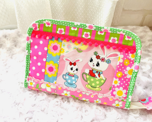 昭和レトロアニマル「ハニーチューン」のマルチポーチ 母子手帳ポーチ