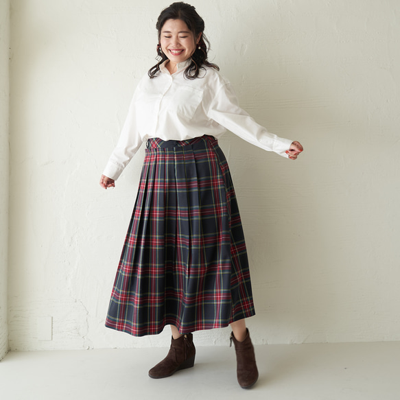 Morino Gakko Large Size Tartan Check Pattern 褶皺裙 [Dark Navy Base 第1張的照片