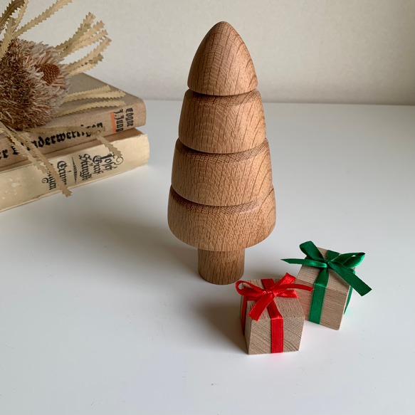木製ツリー＋プレゼント2個　クリスマス　飾り　無垢材 6枚目の画像