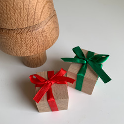 木製ツリー＋プレゼント2個　クリスマス　飾り　無垢材 4枚目の画像