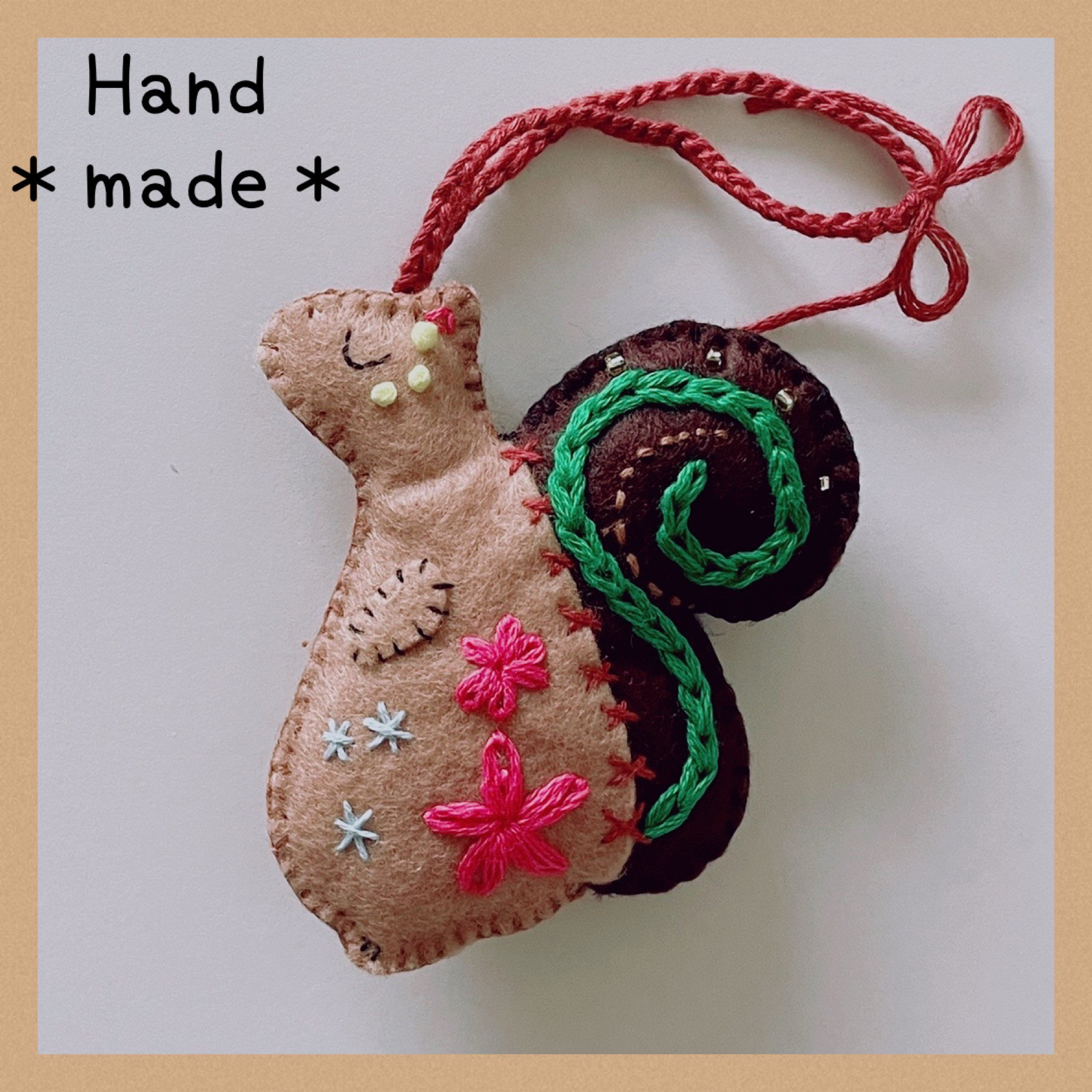 ハンドメイド　フェルトマスコット ⭐︎ハンドメイド⭐︎ フェルト マスコット キーホルダー