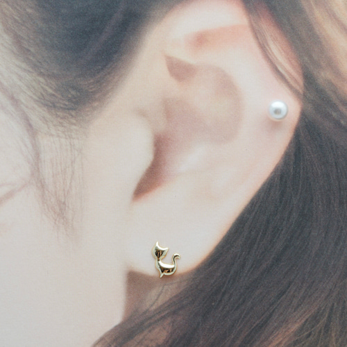 パールと猫のピアス～ No.3329 K18 あこや真珠 猫 ピアス ピアス  