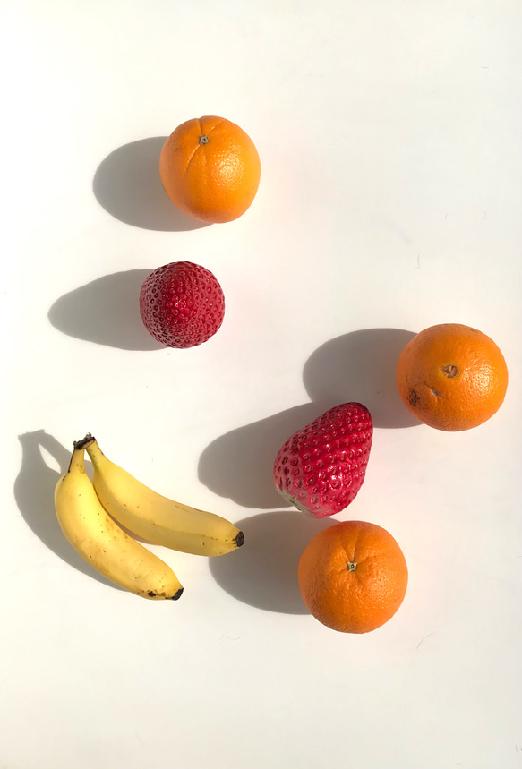 大きないちごのオブジェ 