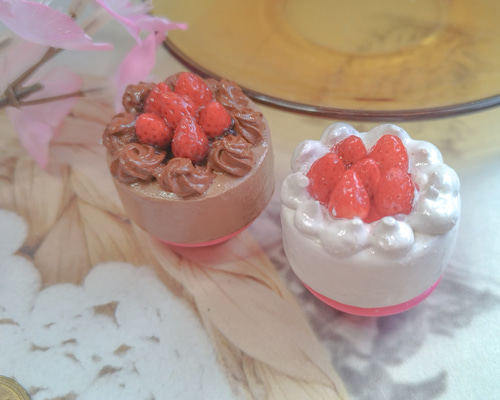 ケーキの定番！ホールケーキセット②(イチゴショート、イチゴ