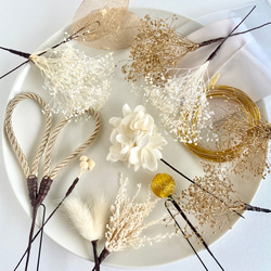 金箔＆水引付き　白と金のプリザーブドフラワーの髪飾り／成人式　結婚式　卒業式　振袖　袴　 2枚目の画像