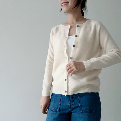 無縫製☆100%カシミア】丸襟カーディガンM~XXLサイズ 無縫製☆100%カシミア】丸襟カーディガンM~XXLサイズ