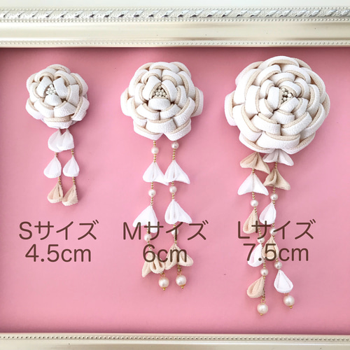カメリア つまみ細工 髪飾り❁﻿藤*薄紫(白ふじ)*しろ(ホワイト)❁成人