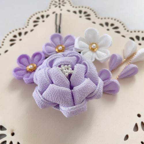カメリア つまみ細工 髪飾り❁﻿藤*薄紫(白ふじ)*しろ(ホワイト)❁成人