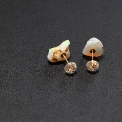 [056 蛋白石節 2022] 衣索比亞蛋白石礦物寶石 K18（18K 金）耳環天然石材配件 第2張的照片