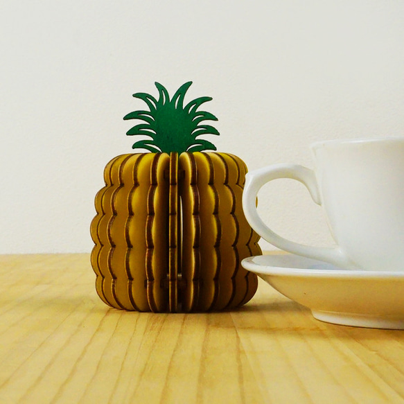 「パイナップル」木製オブジェ　インテリア　置物 5枚目の画像