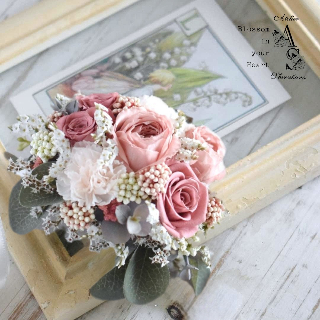 くすみピンクレッド：クラシカルローズリストブーケ